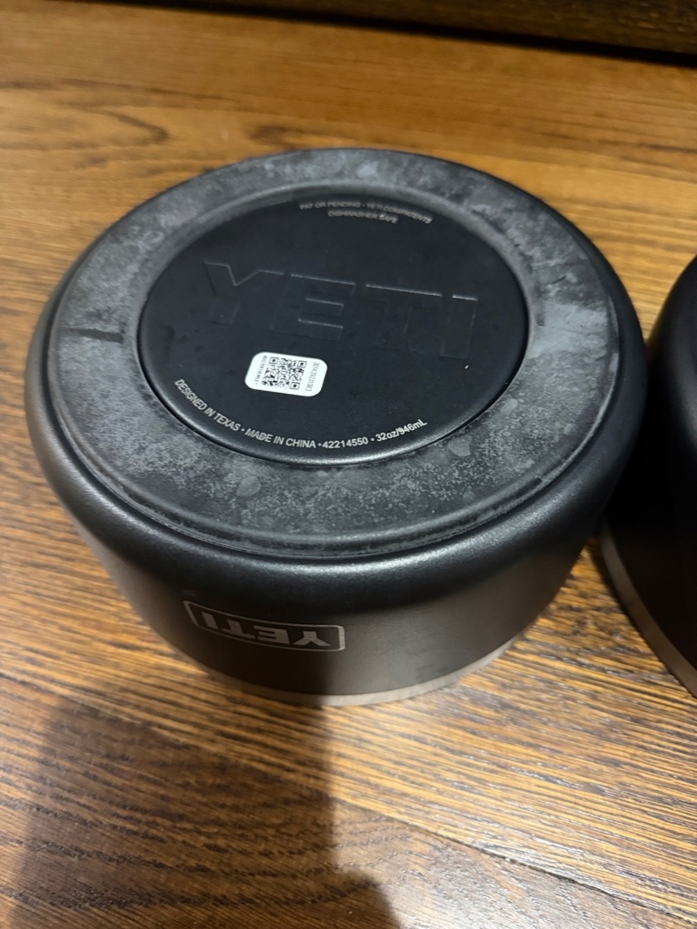 Yeti Black Stainless Pet Bowl Duo with Silver Interior - Picture 4 of 6